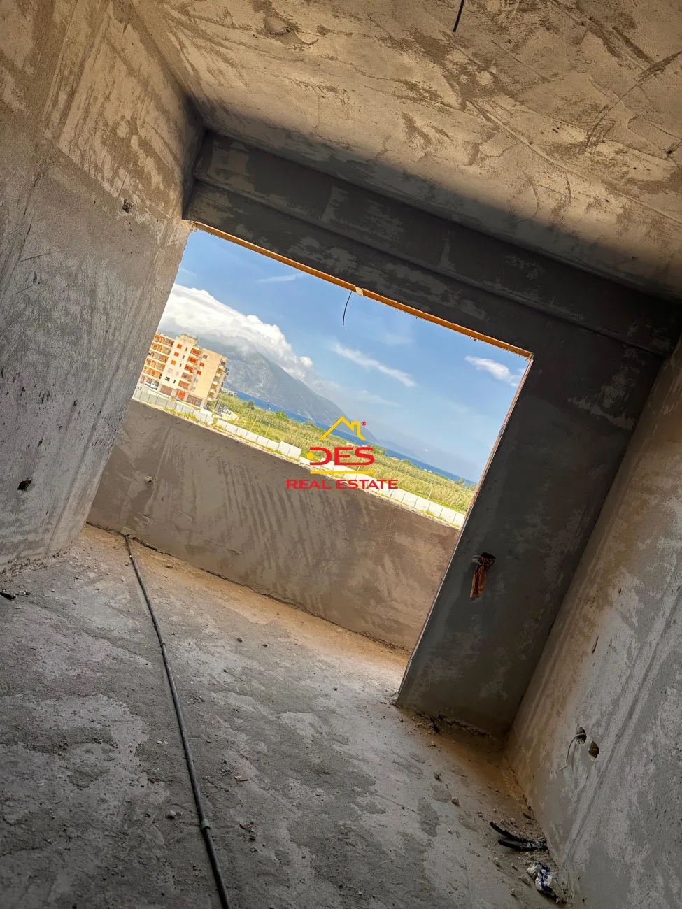 Shitet apartament 2+1 në orikum, vlorë.