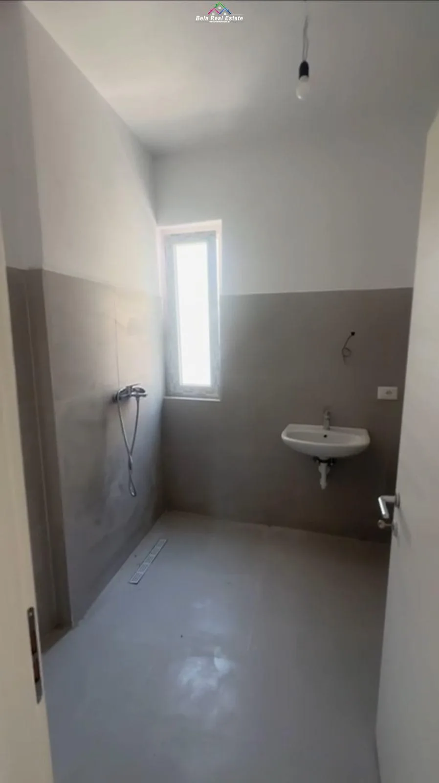 Zyre Me Qera 2+1 Tek Fusha e Aviacionit (ID BZ2517) Tirane