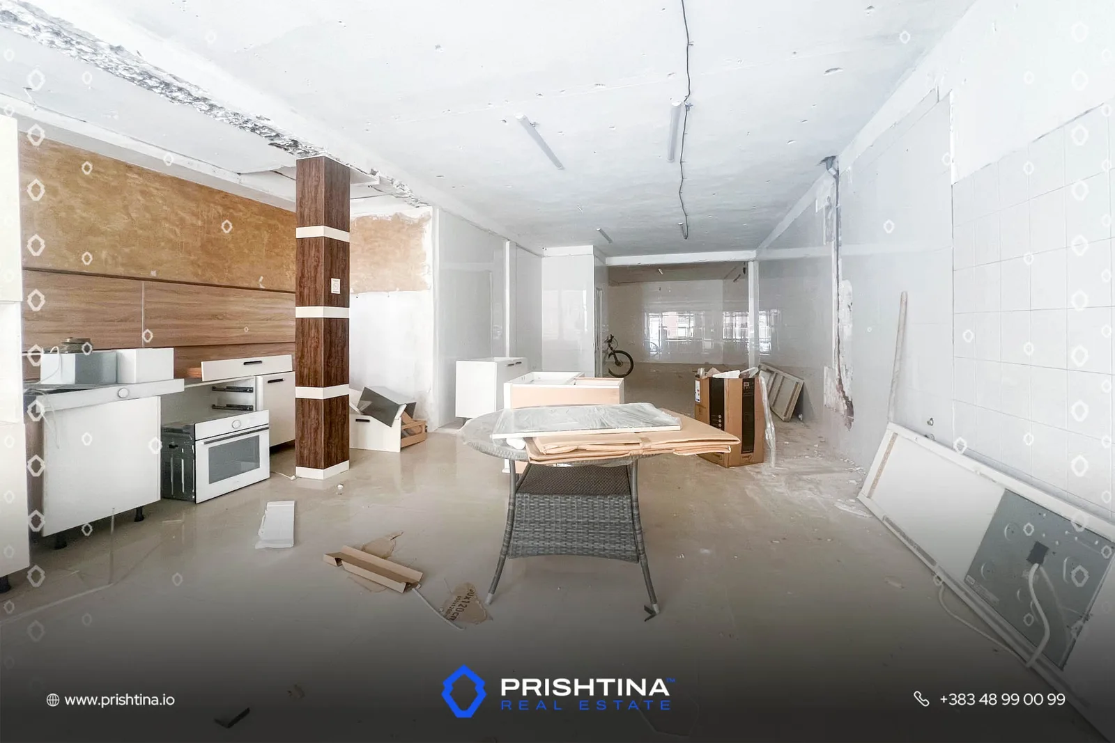 Lokal me qira 120m² në Qendër