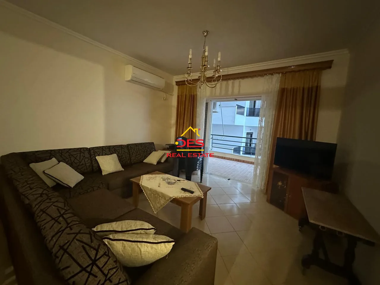 Shitet apartament 2+1 + garazh ne sarande
