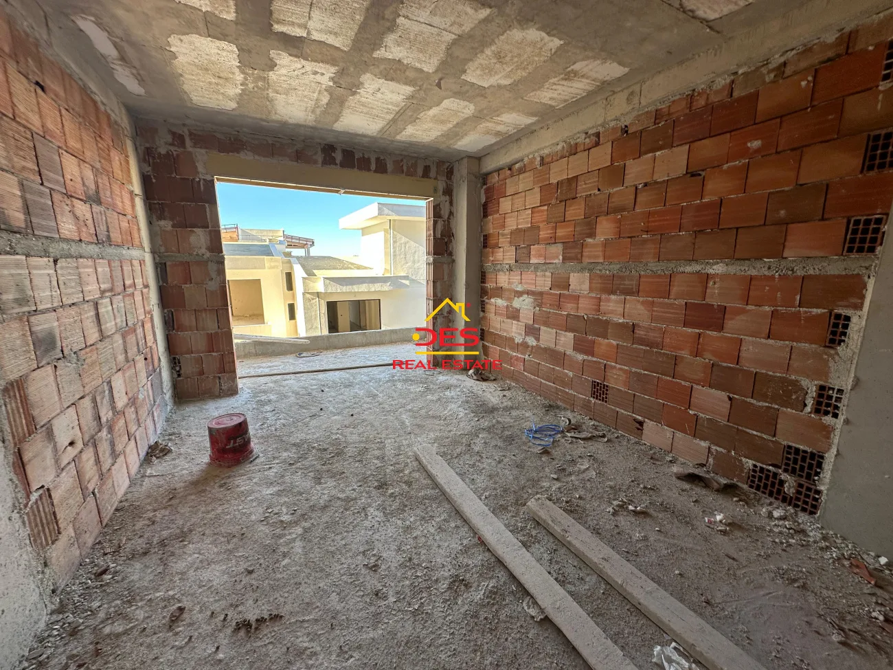 SHITET APARTAMENT 1+1 NË LUNGOMARE KODËR, VLORË. 🏗 Në fazë ndërtimi