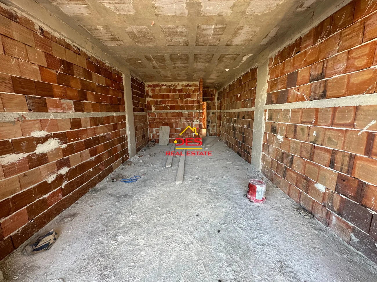 SHITET APARTAMENT 1+1 NË LUNGOMARE KODËR, VLORË. 🏗 Në fazë ndërtimi
