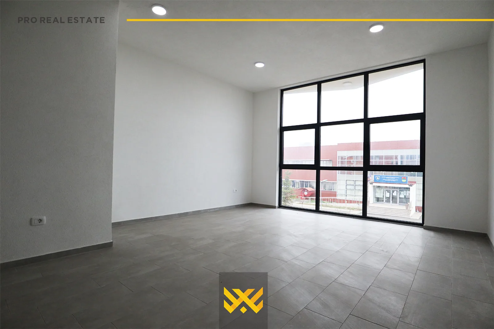Objekt Banesor-Afarist 900m² me #QIRA në Obiliq.