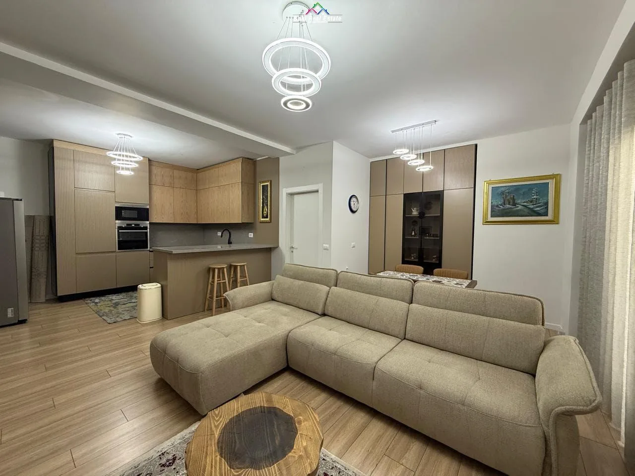 Apartament Me Qera 3+1 Tek Garden Building ( ID B230203) Tirane