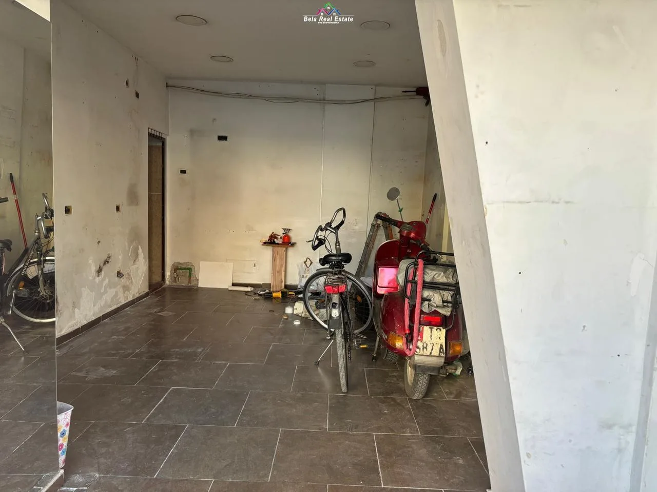 Dyqan Me Qera Tek Rruga e Kavajes (ID BD21785) Tirane