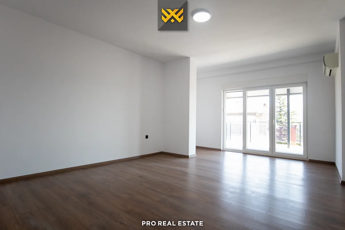 Shtëpi 650m² për #SHITJE në Dragodan