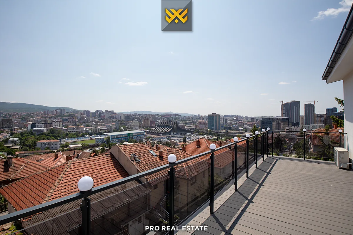 Shtëpi 650m² për #SHITJE në Dragodan