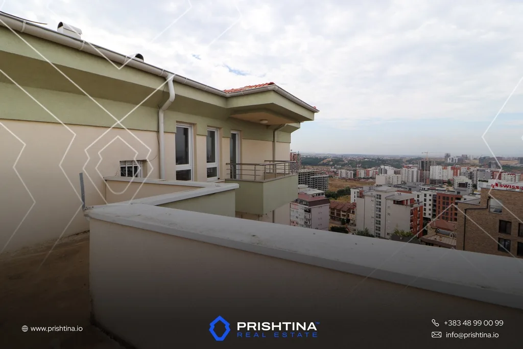 Penthouse në #shitje 257.38m² + 180.23m² terasë në Ndue Përlleshi, Bregu i Diellit 🏡✨