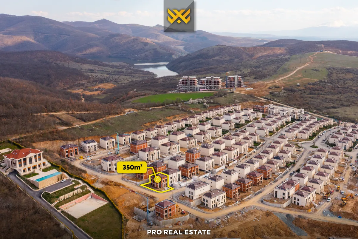 Shtëpi 350m² për #SHITJE në Lagjen Royal Green Residence