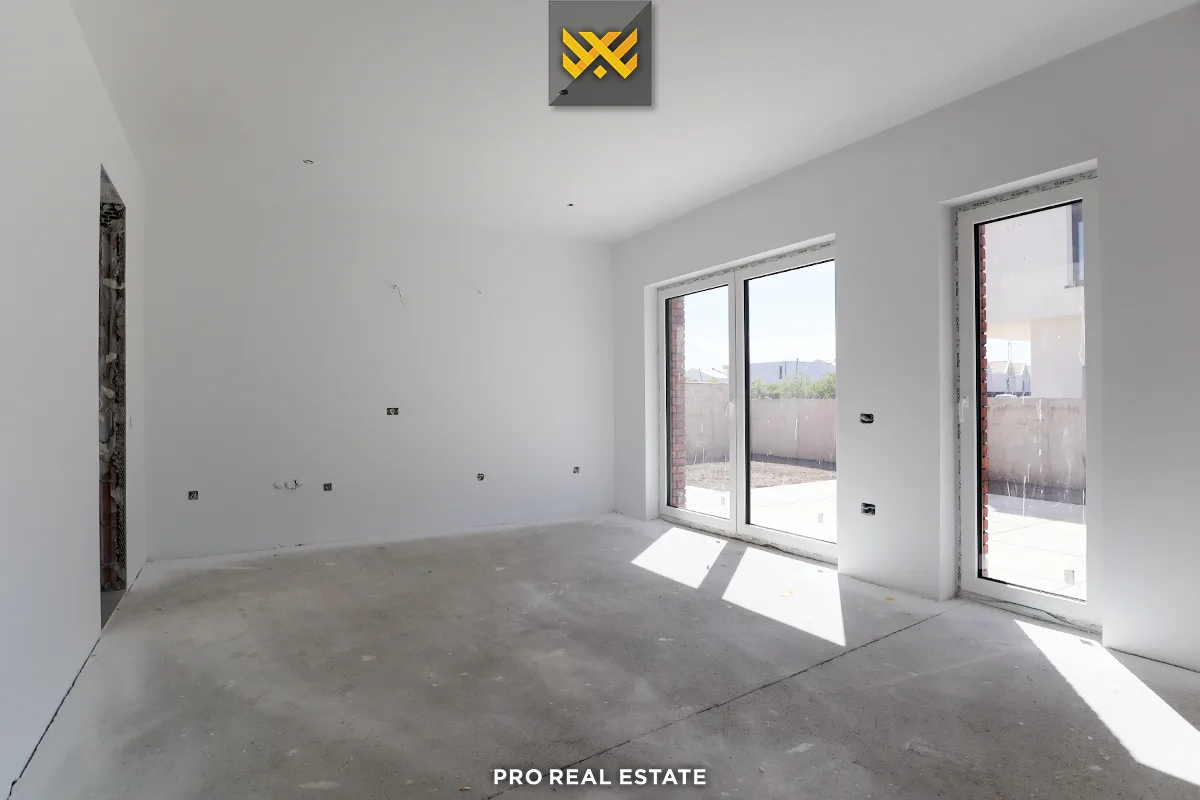 Shtëpi 239m² për #SHITJE në Çagllavicë