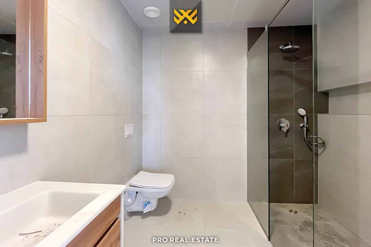 Banesë / Zyrë - Duplex 367m² me #QIRA në Lagjen Kodrina.
