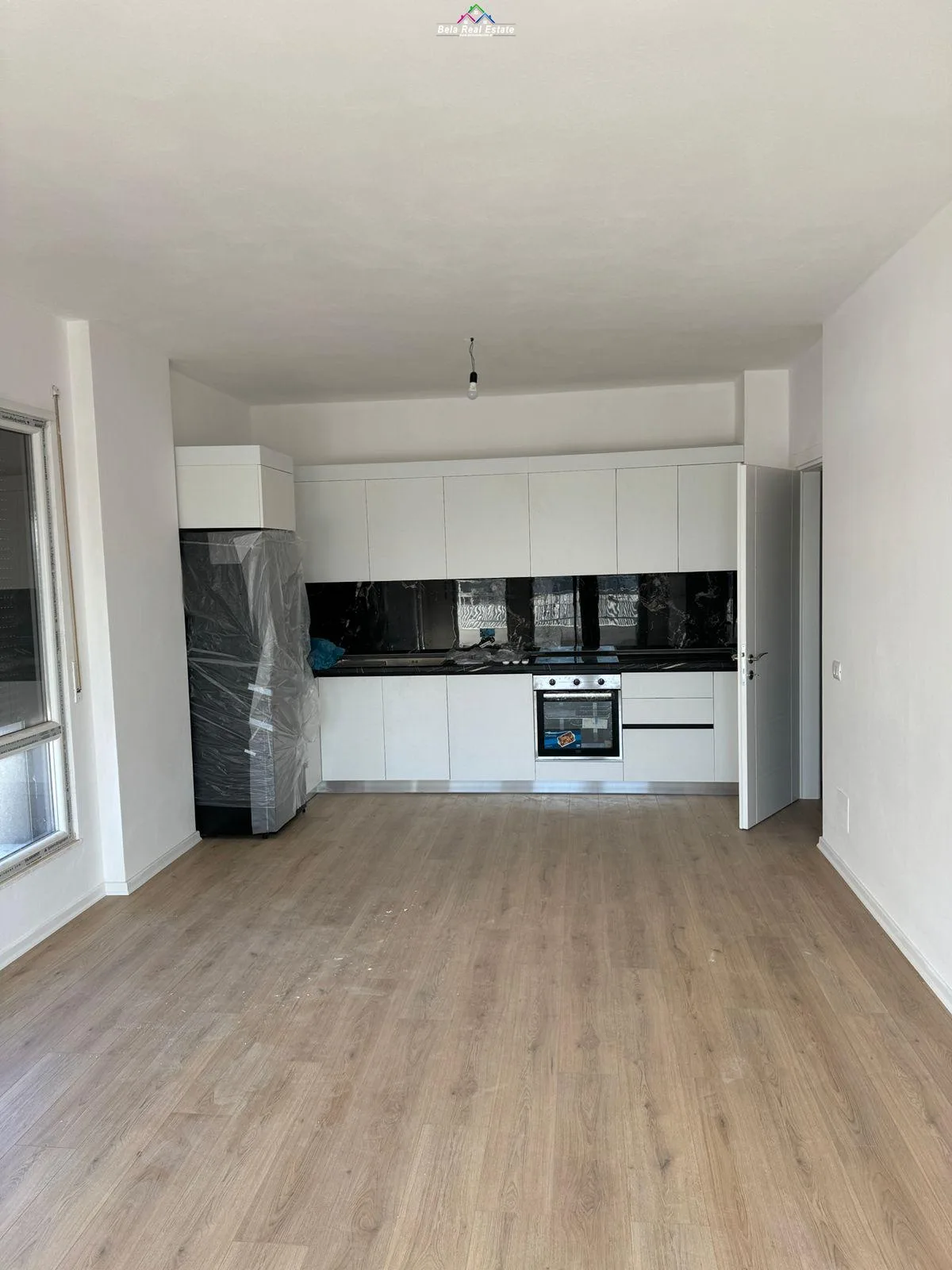 Apartament Me Qera 2+1 Ne Xhamllik (ID B2201044)