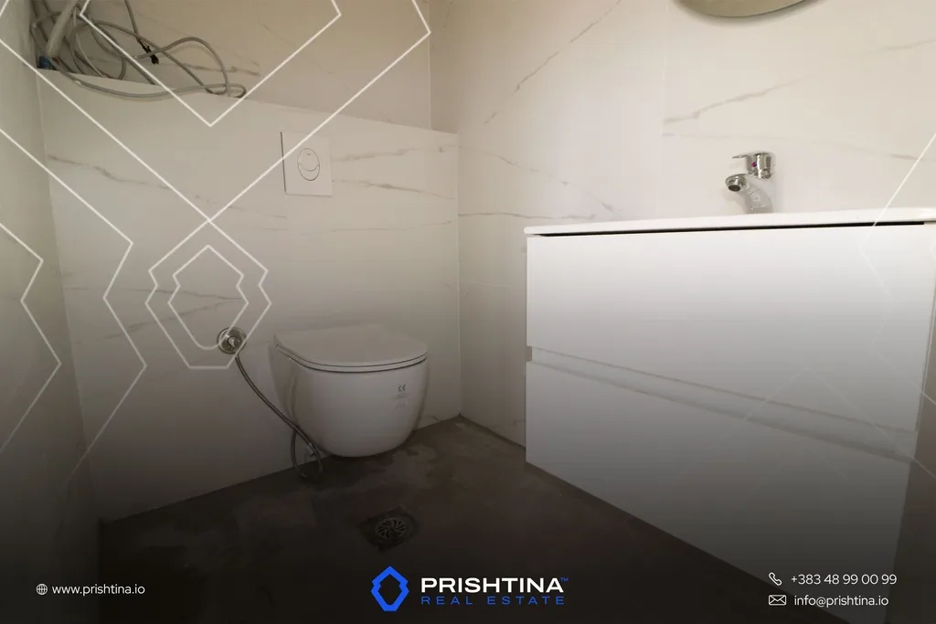 Lokal me qira 120m² në Prishtina e Re