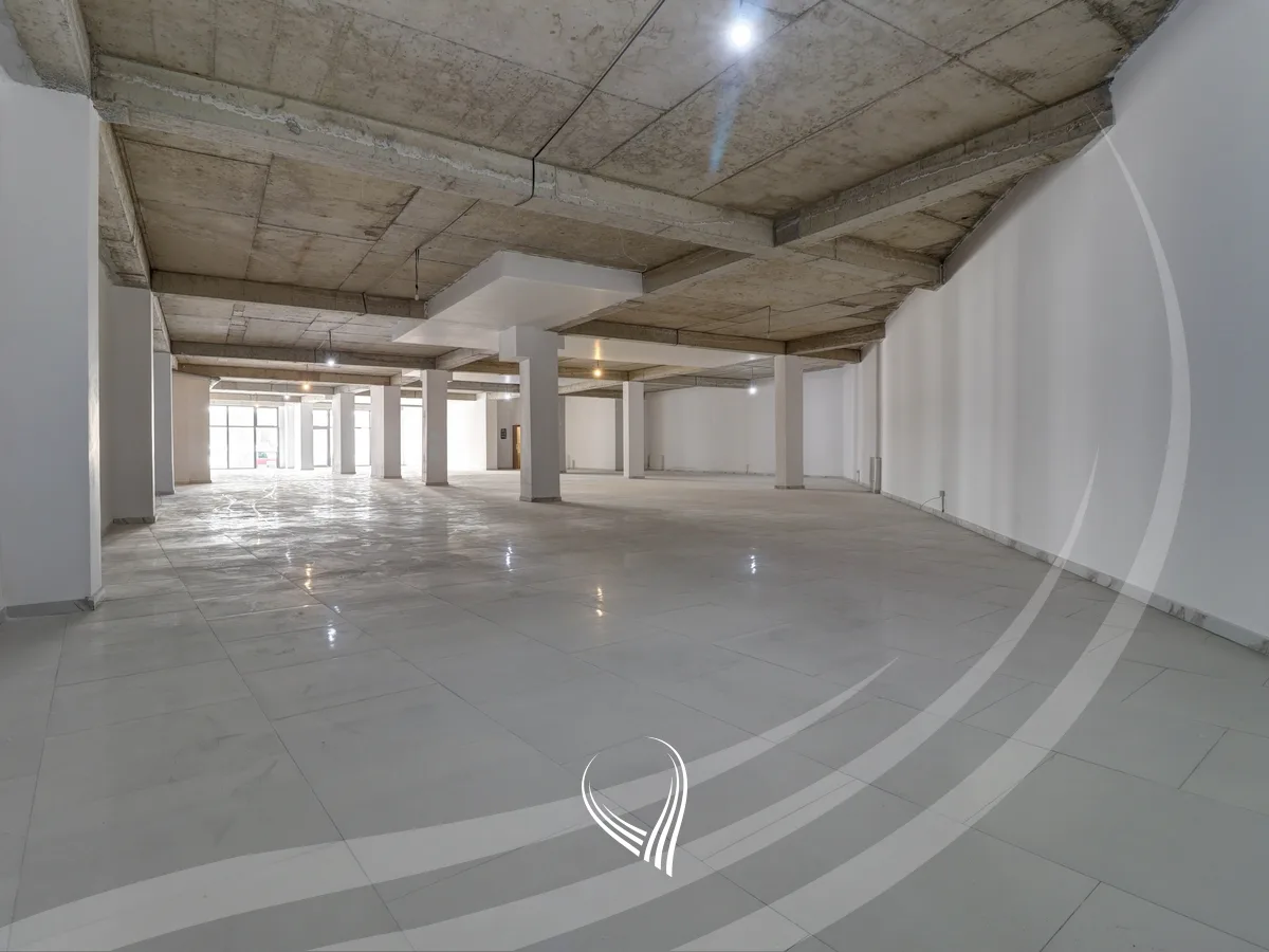 Lokal 608m2 me qira në lagjen Prishtina e Re – Berisha Group