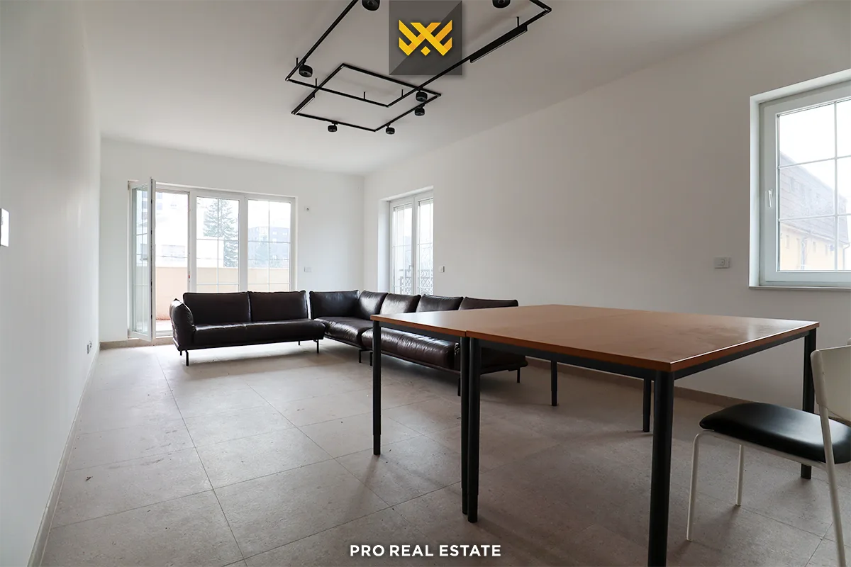 Zyrë 167m² me #QIRA në Lagjen e Muhaxherëve