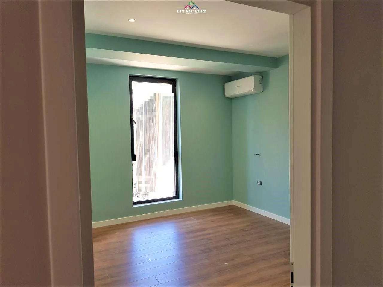 Zyre Me Qera 2+1 Tek Rruga e Barrikadave (ID BZ2240) Tirane