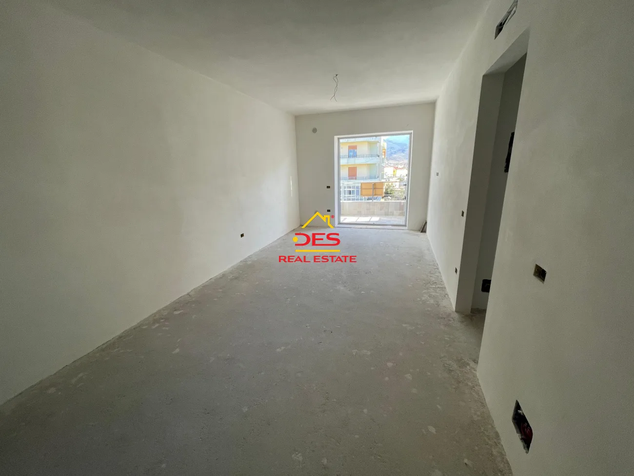 Shitet apartament 1+1 në qëndër orikum 🏢 në proces ndërtimi
