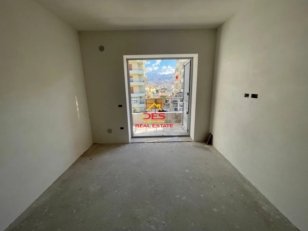 Shitet apartament 1+1 në qëndër orikum 🏢 në proces ndërtimi