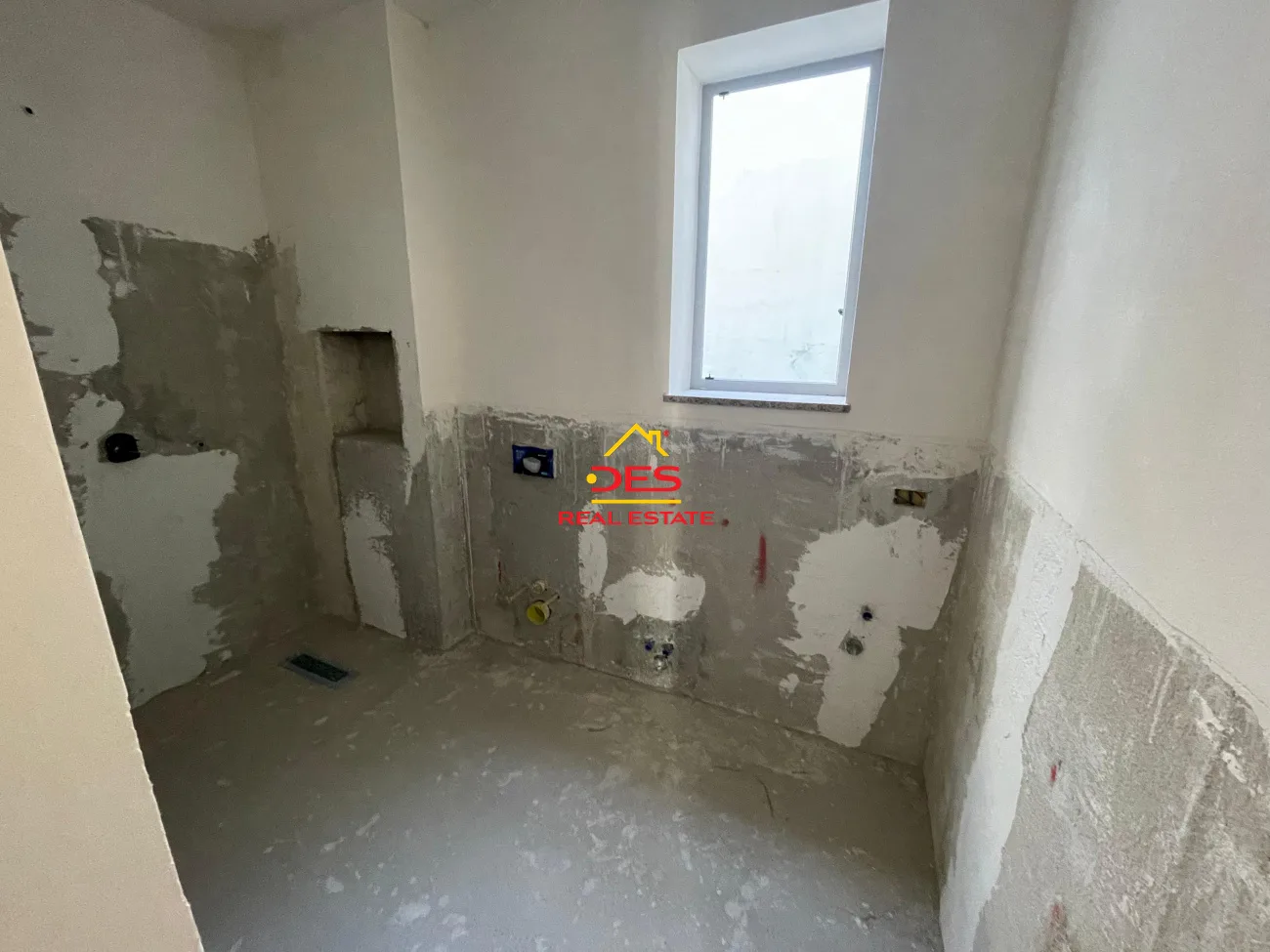 Shitet apartament 1+1 në qëndër orikum 🏢 në proces ndërtimi