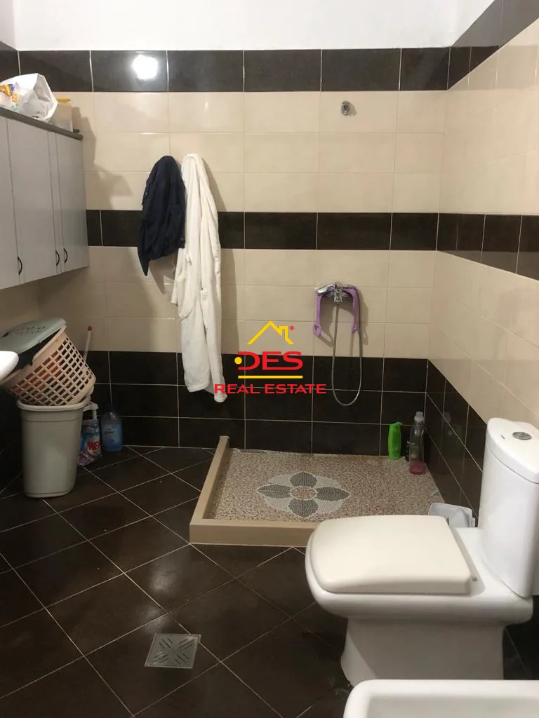 Shitet shtëpi private në topana,pamje nga deti