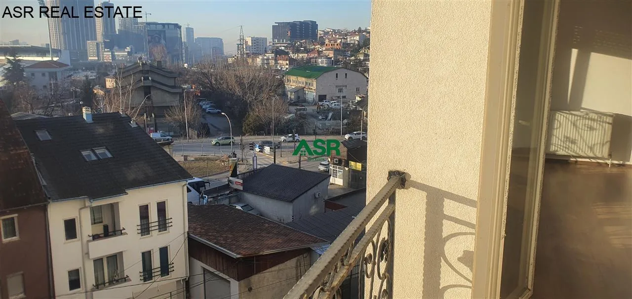 Lëshohet banesa me #qira në lagjen Qafa