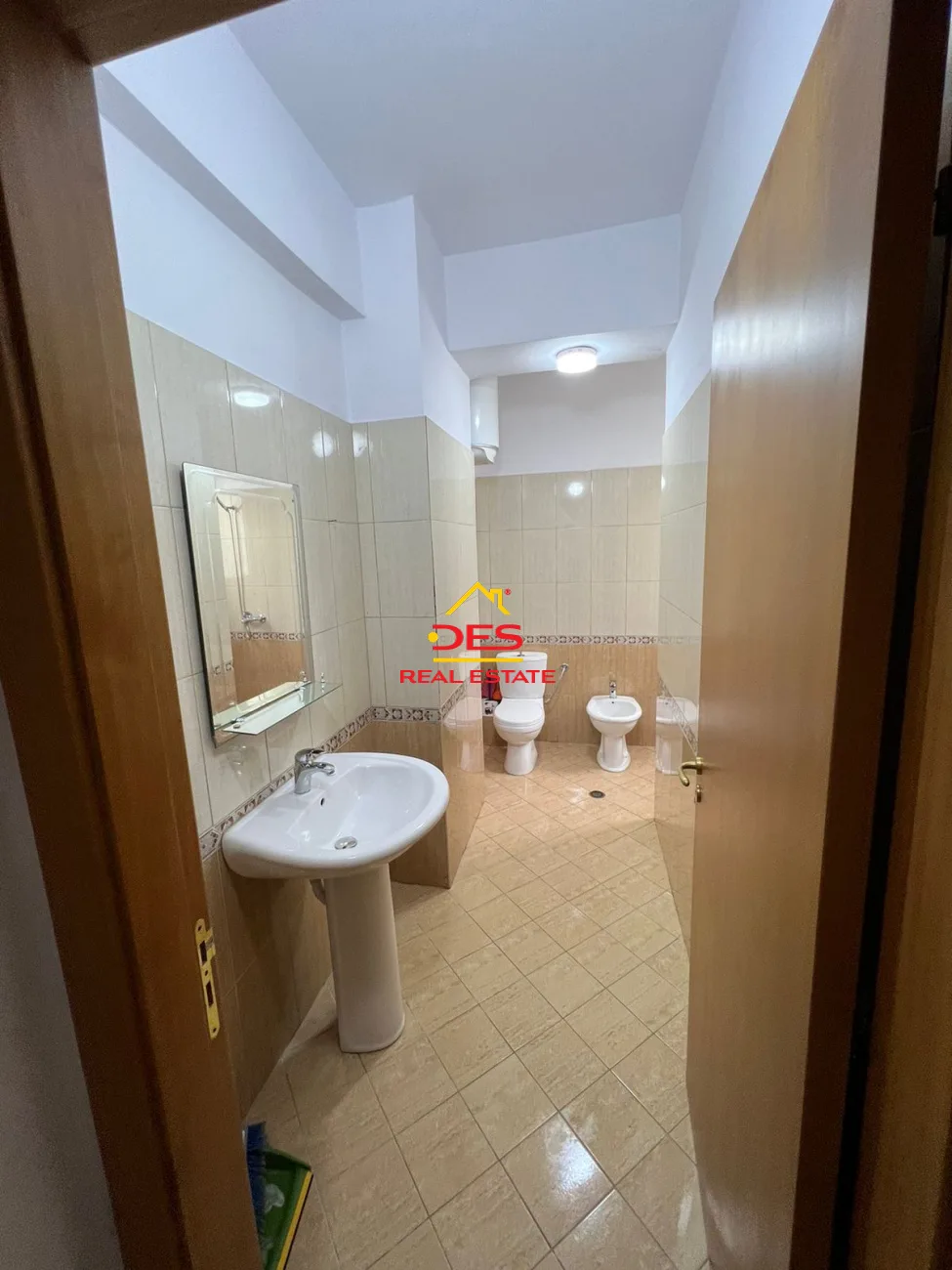 Shitet apartament 1+1 në bulevard,vlorë. 📍 pranë conad