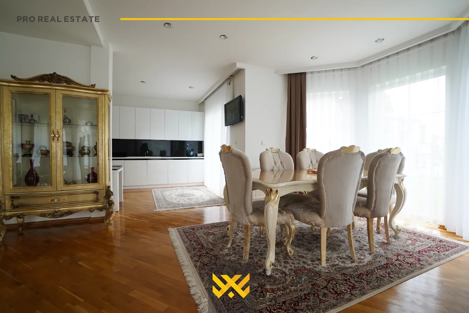Shtëpi 560m² me #QIRA në Tokbashqe.