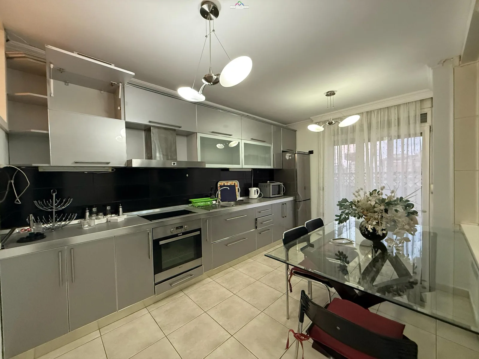 Apartament me Qera 2+1 Ne Myslm Shyri (ID B2201259) Tirane.