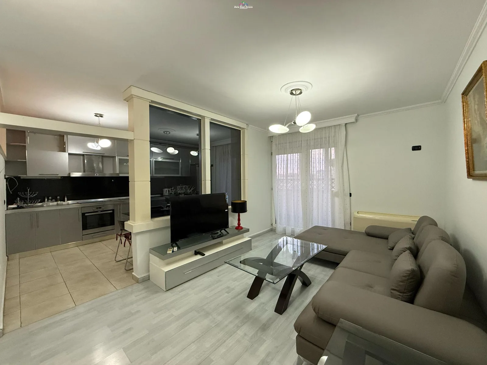 Apartament me Qera 2+1 Ne Myslm Shyri (ID B2201259) Tirane.