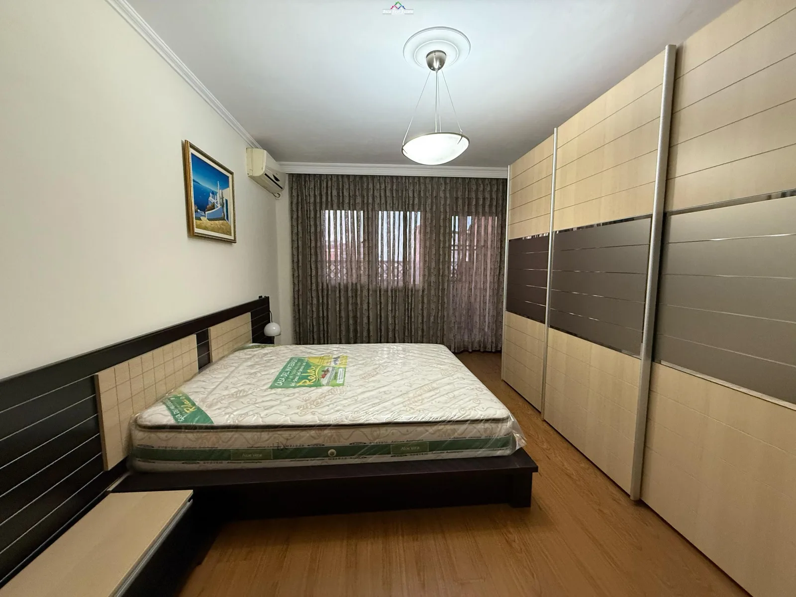 Apartament me Qera 2+1 Ne Myslm Shyri (ID B2201259) Tirane.