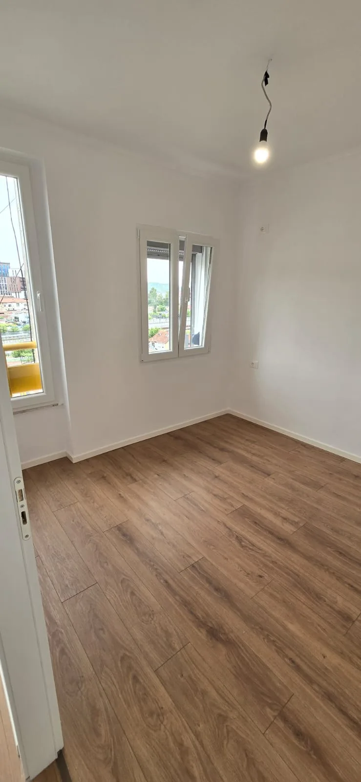 Apartament Ne Shitje 1+1 Tek Pallati me Shigjeta (ID B110444) Tirane.