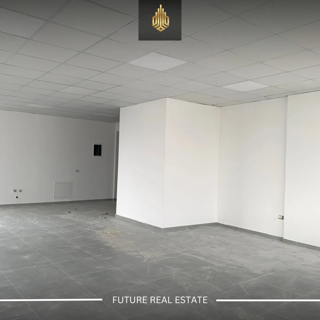 Lokal me QERA/70m²