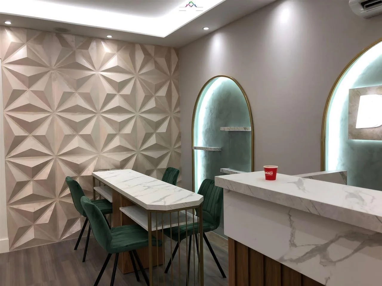Dyqan Estetike me qera Tek Brryli (ID BD21251) Tirane