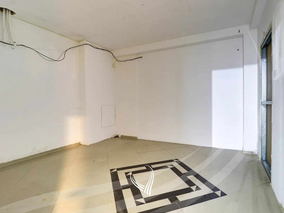 Lokal 400m2 me qira në lagjen Bregun e Diellit