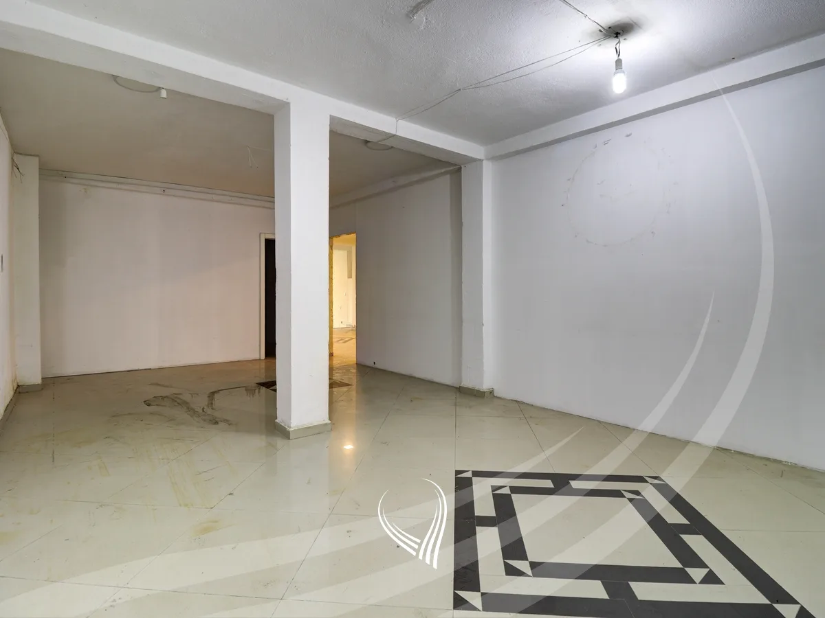 Lokal 400m2 me qira në lagjen Bregun e Diellit