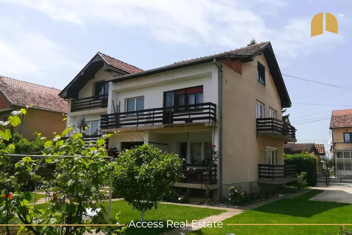 Shtëpi në SHITJE me FLETË POSEDUESE 330m² dhe 10 Ari Truall - Hajvali