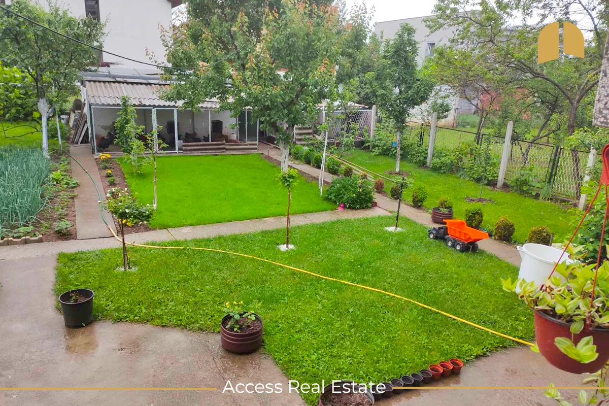 Shtëpi në SHITJE me FLETË POSEDUESE 330m² dhe 10 Ari Truall - Hajvali