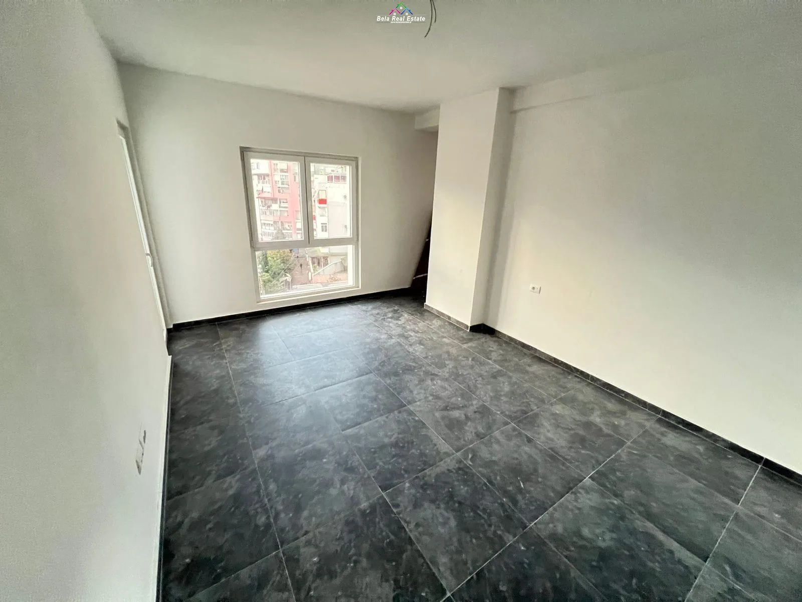 Zyre Me Qera 2+1 Tek Zogu i Zi (ID BZ2728) Tirane