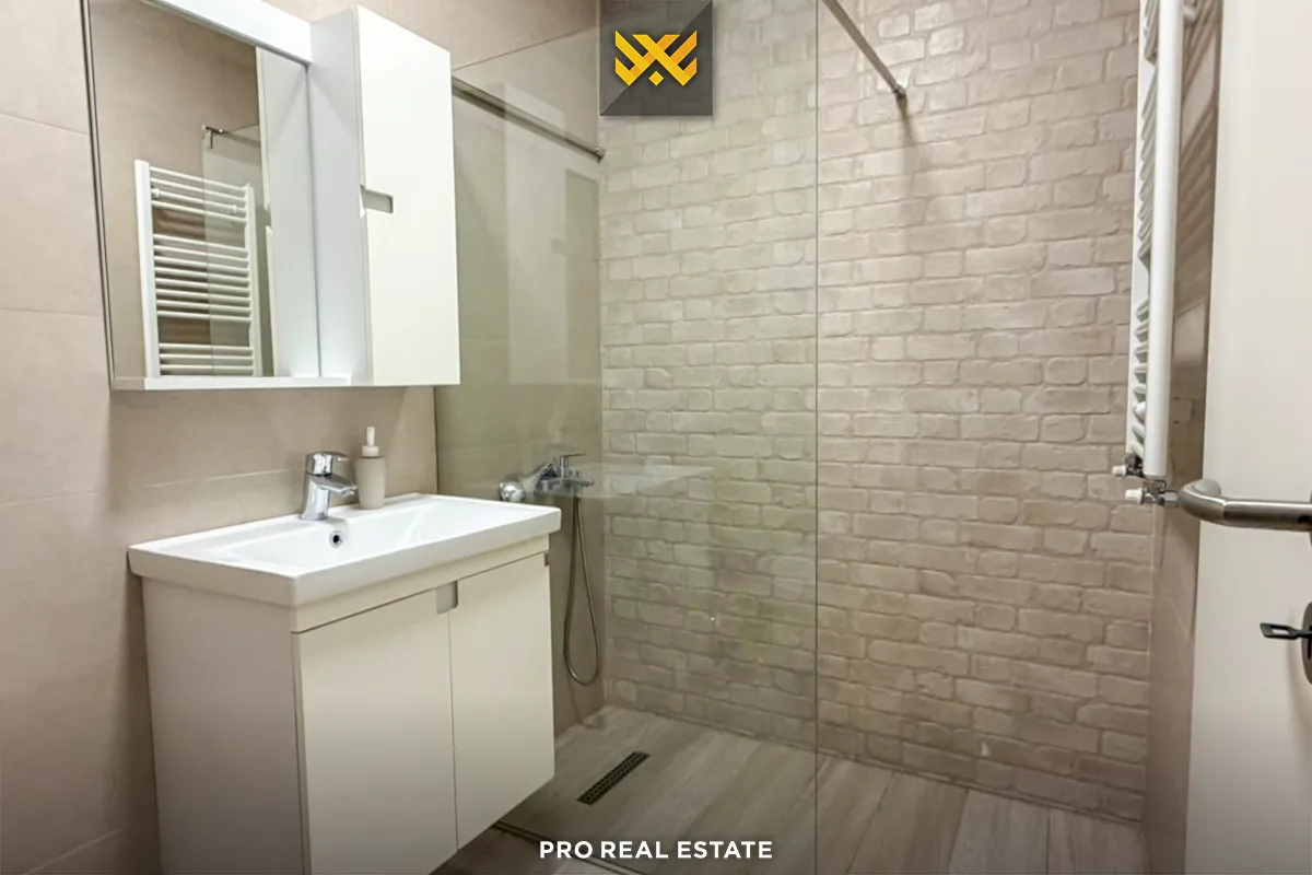 Banesë / Zyre 90.3m² me #QIRA në Rrugën B
