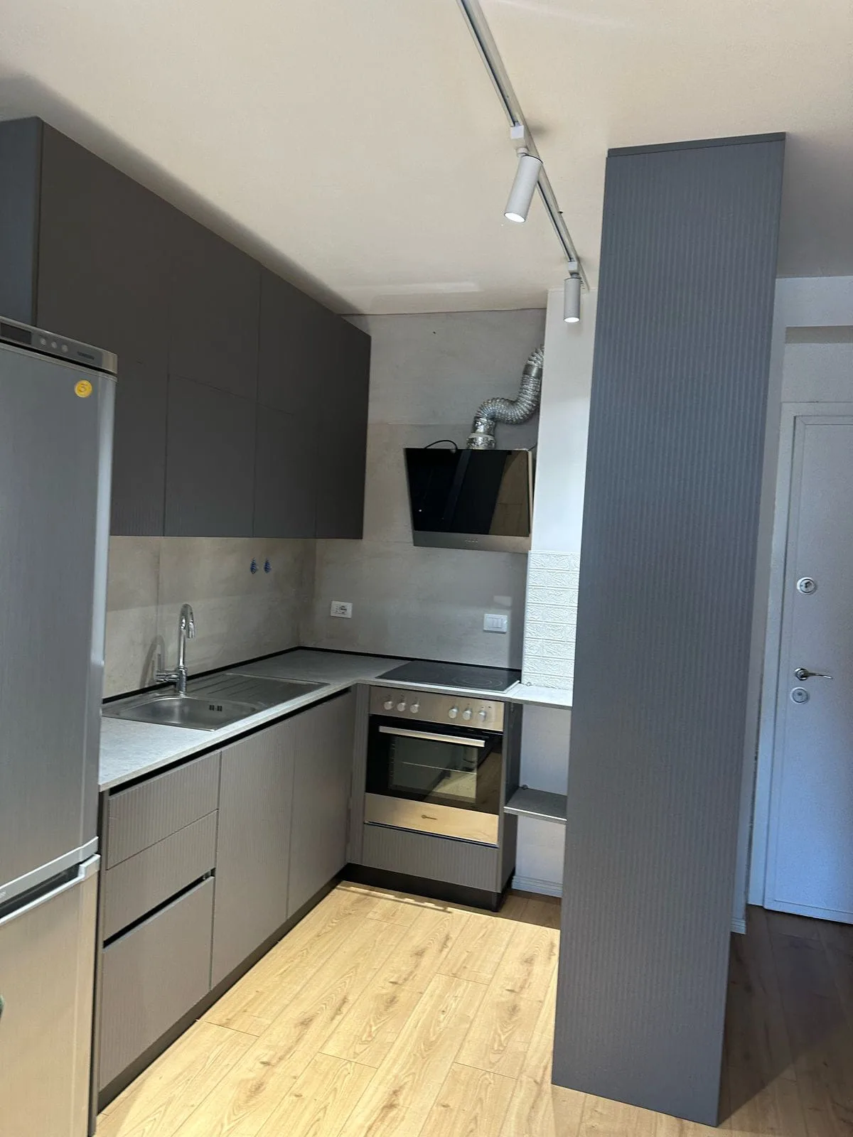 Apartament per shitje 1+1 Ish Fusha e Aviacionit (ID B110432) Tirane