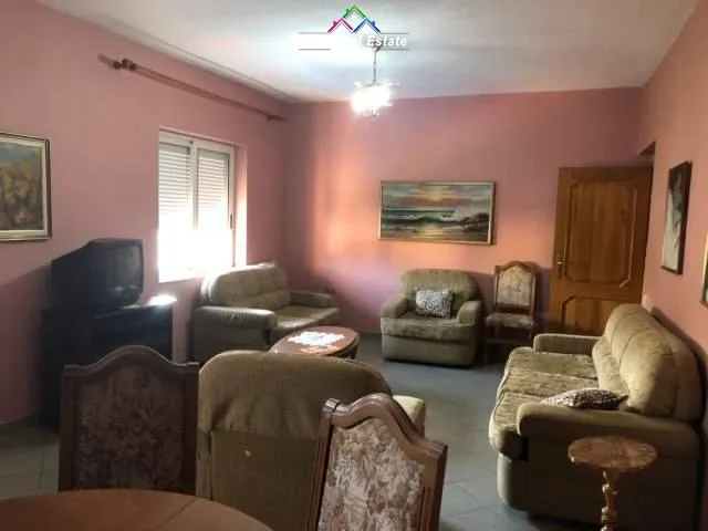Jepet Me Qera Apartament 2+1 Tek Rruga e Durresit (ID B220285) Tirane