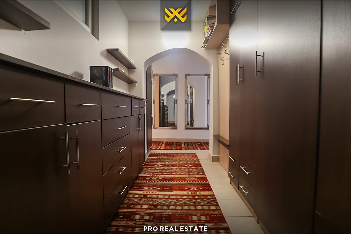 Banesë / Zyrë 150m² me #QIRA në Dardani.