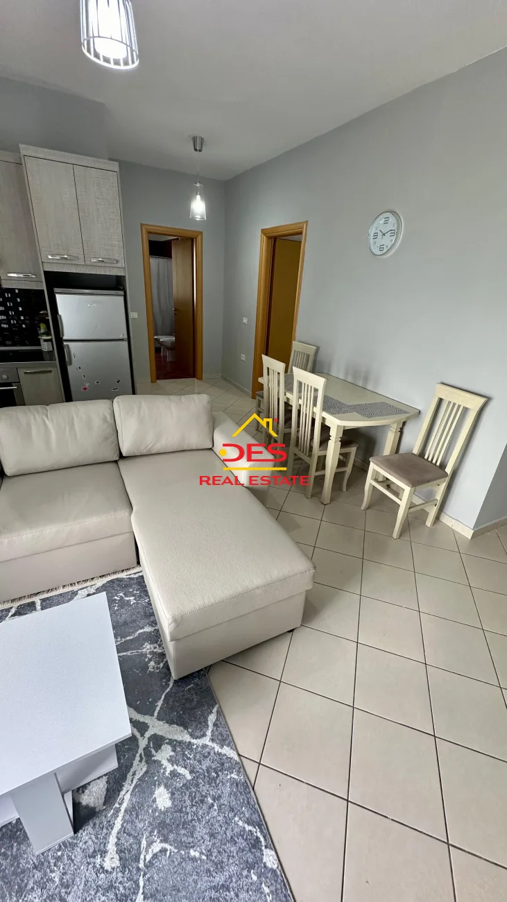 Jepet me qira apartament 2+1 te konsullata italiane!
