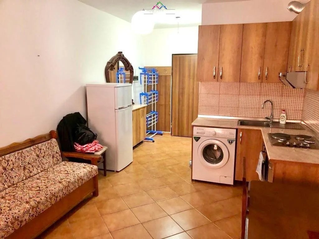 Garsoniere Me Qera tek Sheshi Willson ( ID BG160 ) Tirane