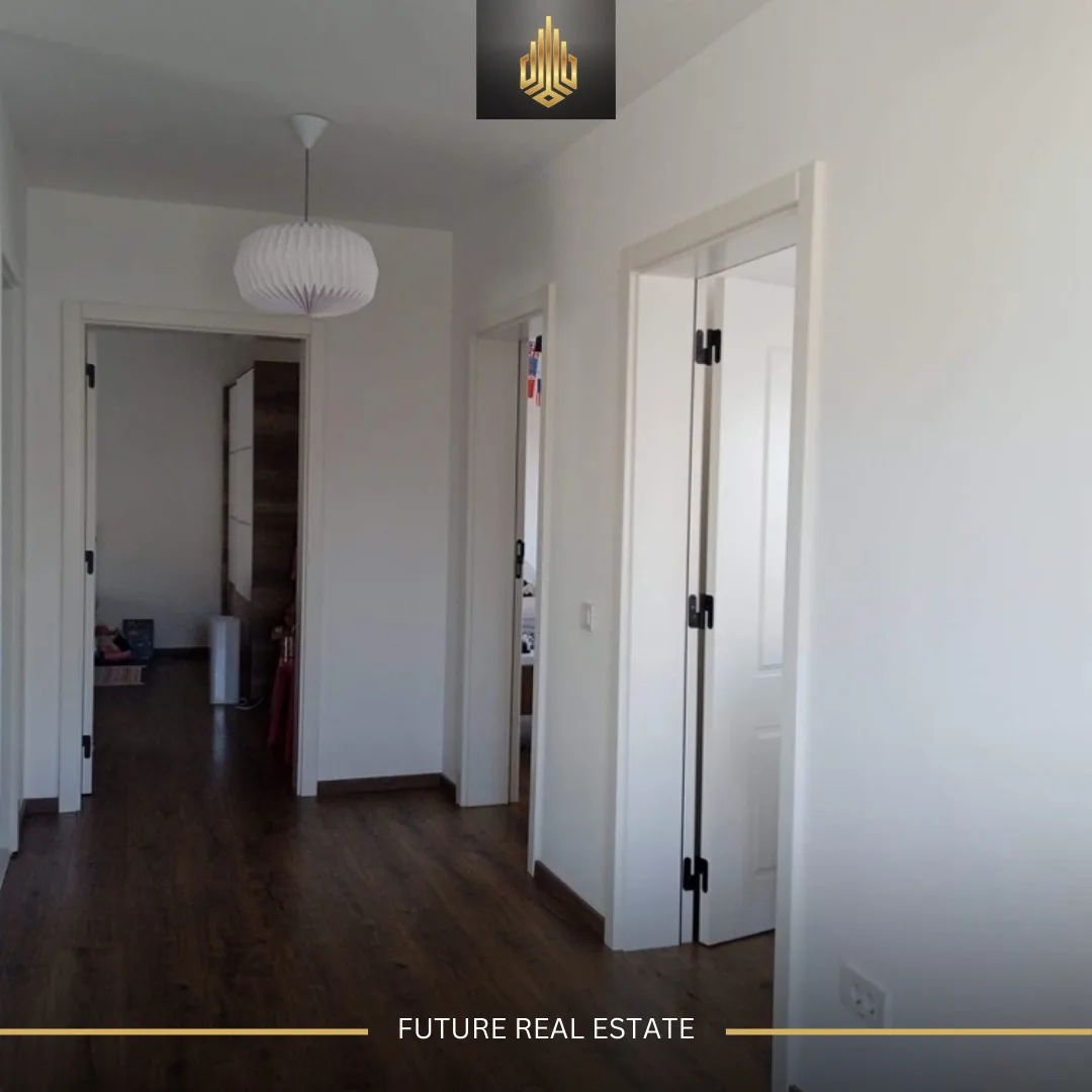 Shtëpi në SHTIJE/310m²