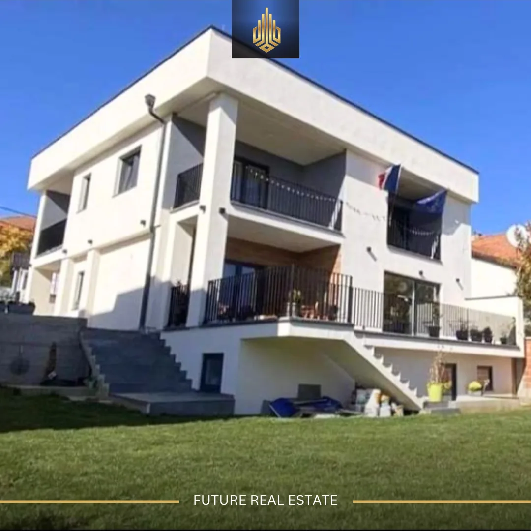 Shtëpi në SHTIJE/310m²