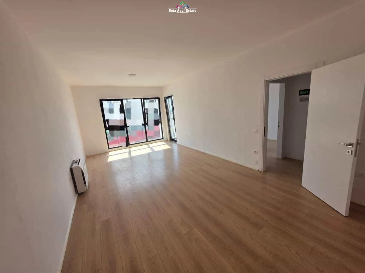Zyre me qera 1+1 tek Farmacia 10 (ID BZ2500) Tirane