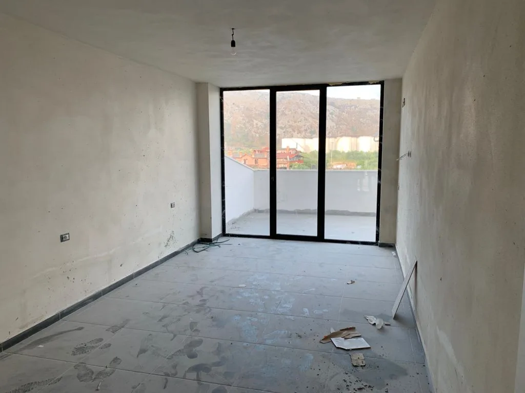 Shitet apartament 2+1 ne kune, shengjin.