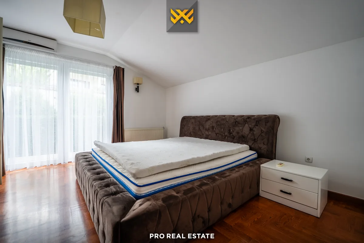 Shtëpi 730m² për #SHITJE në Lagjen e Profesorëve