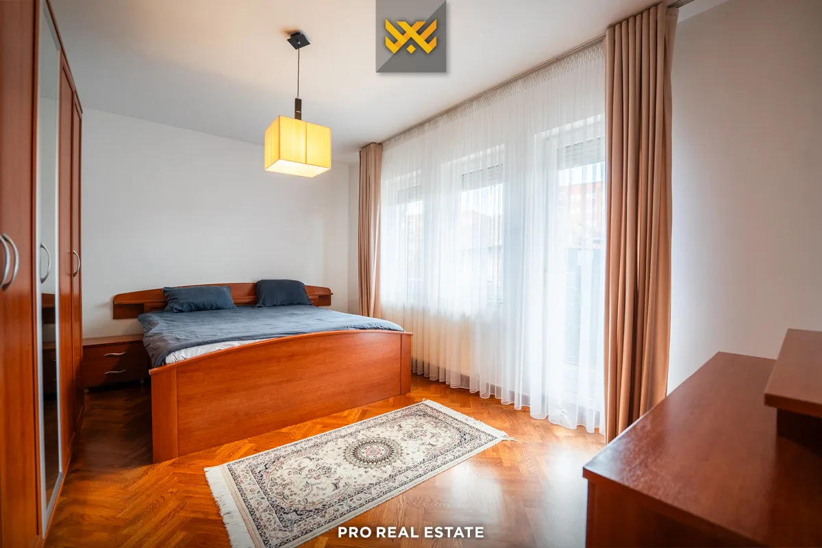 Shtëpi 730m² për #SHITJE në Lagjen e Profesorëve